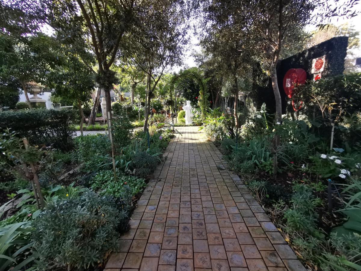 At 98 On Lynburn Guest House Pretoria Ngoại thất bức ảnh