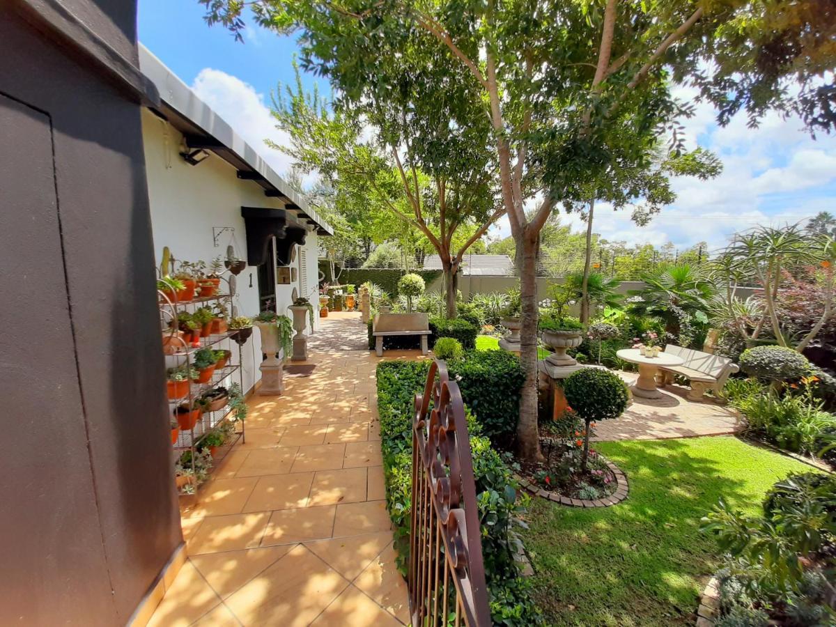 At 98 On Lynburn Guest House Pretoria Ngoại thất bức ảnh