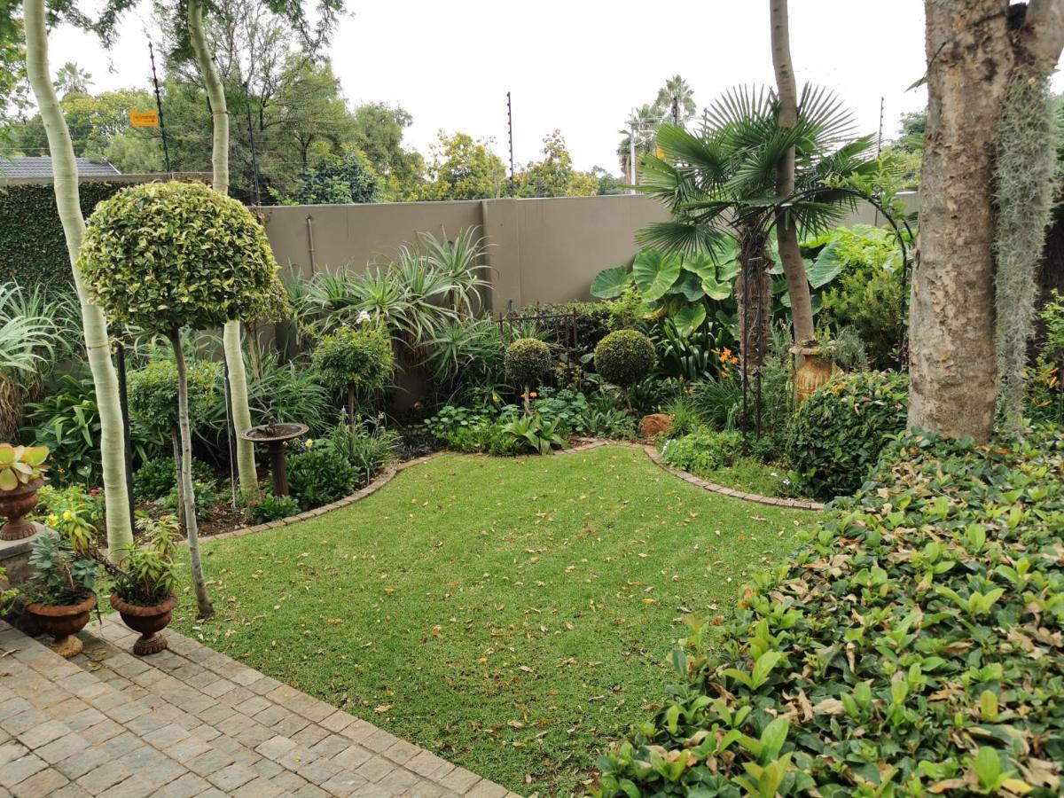 At 98 On Lynburn Guest House Pretoria Ngoại thất bức ảnh