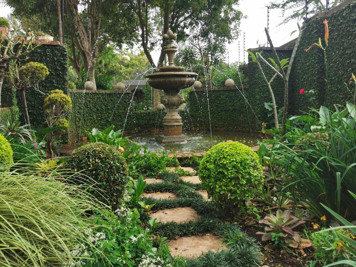 At 98 On Lynburn Guest House Pretoria Ngoại thất bức ảnh