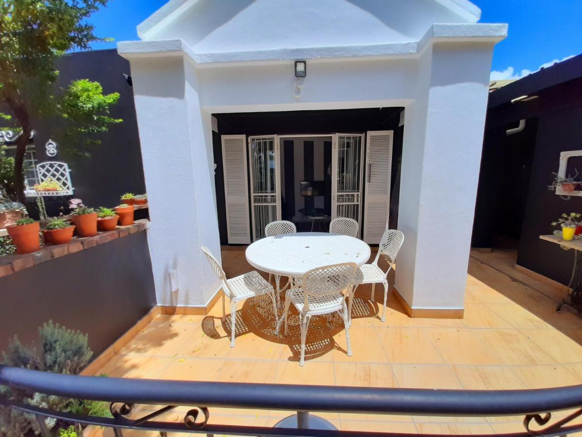 At 98 On Lynburn Guest House Pretoria Ngoại thất bức ảnh
