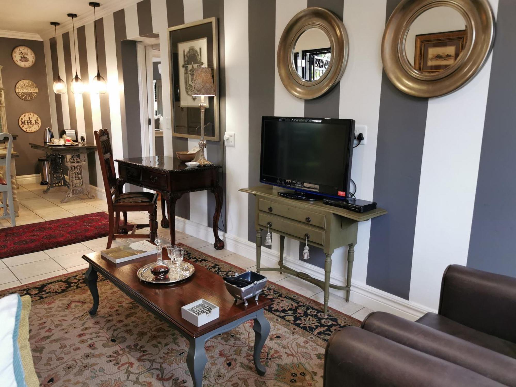 At 98 On Lynburn Guest House Pretoria Phòng bức ảnh