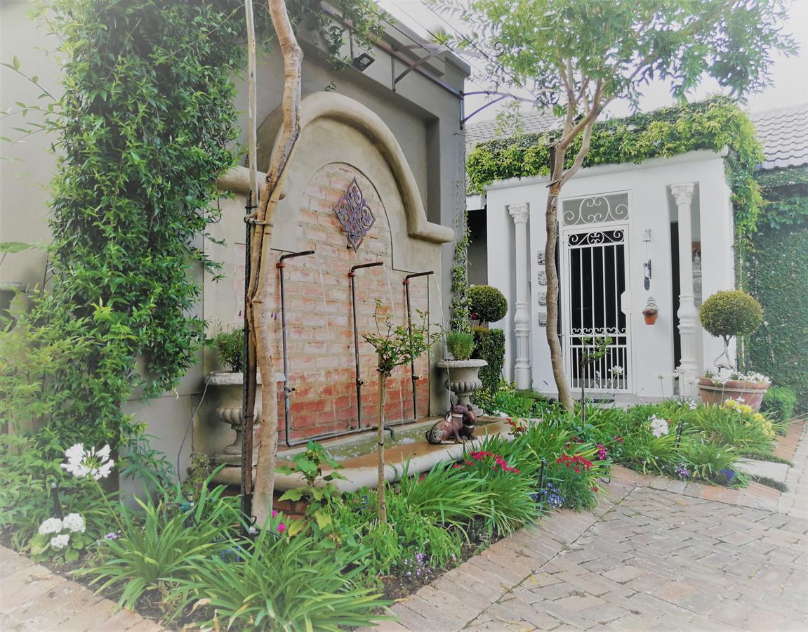 At 98 On Lynburn Guest House Pretoria Ngoại thất bức ảnh
